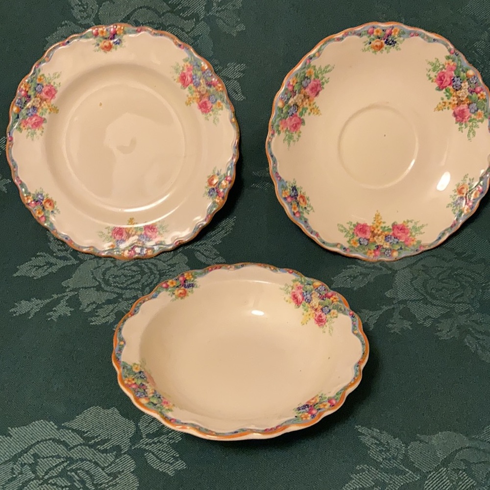 Vintage and rare Old Hall ivory ware, Pasadena replacement plates. - Picture 2 of 5